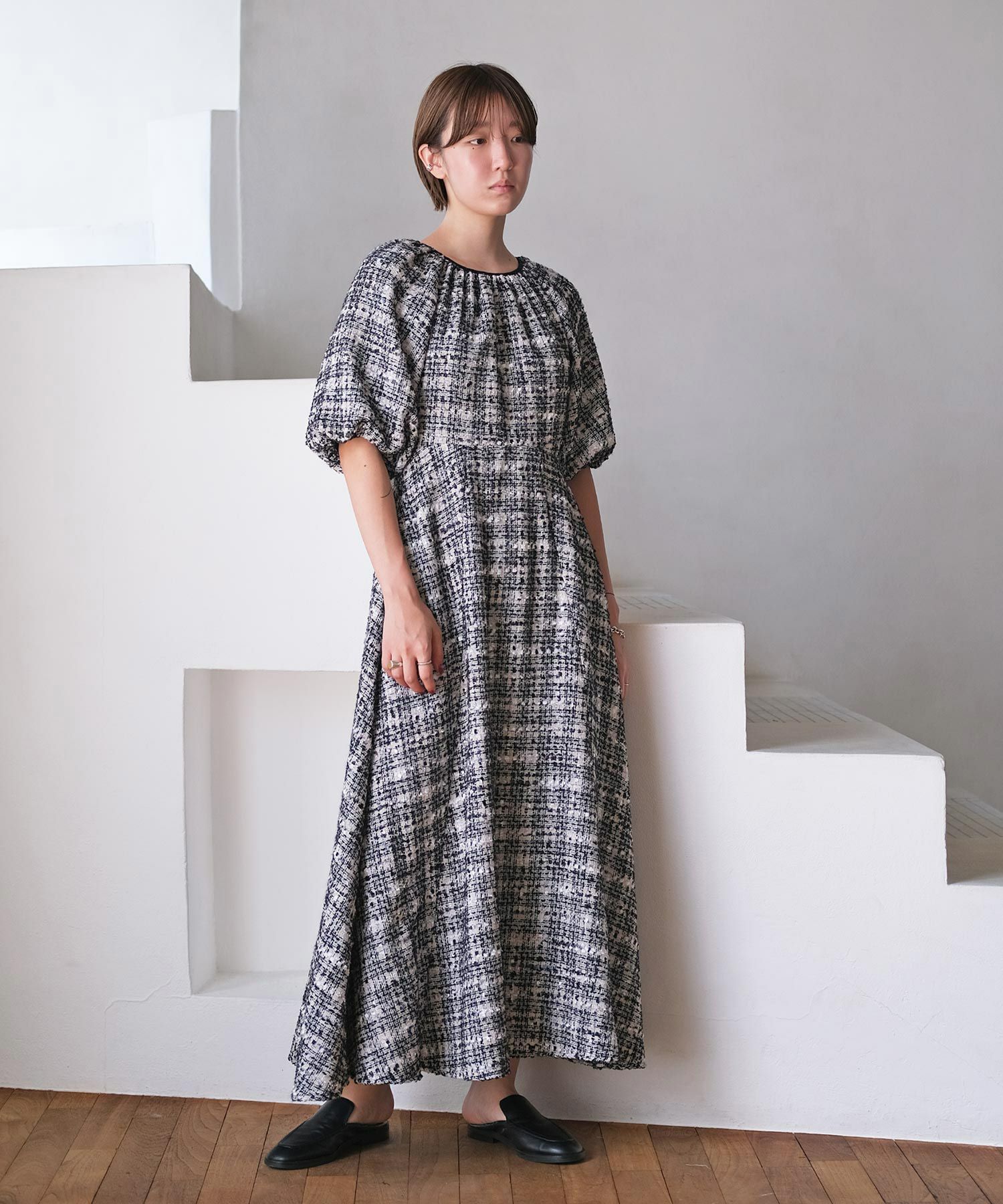 ツイードオープンバックフレアワンピース | AKTE