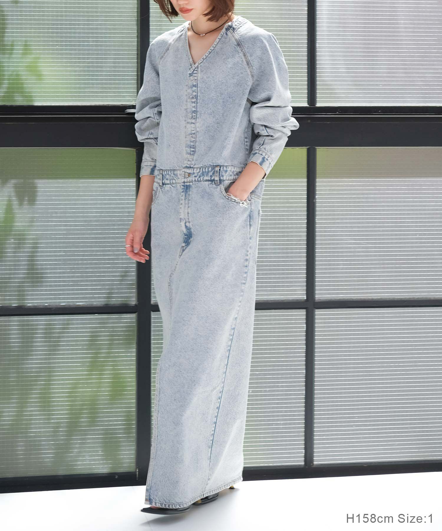 AKTE Vネックデニムドレス Vネックデニムドレス | AKTE