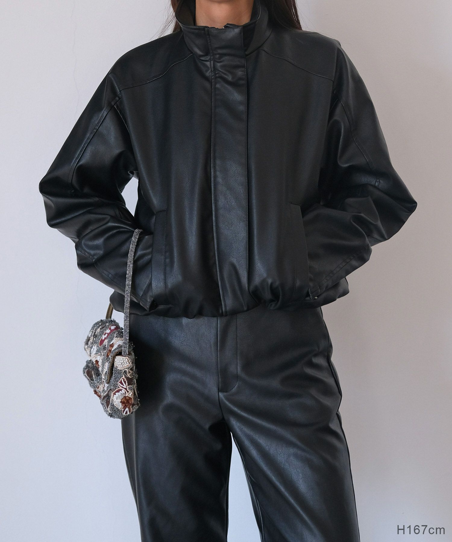 フェイクレザージップアップブルゾン | AKTE