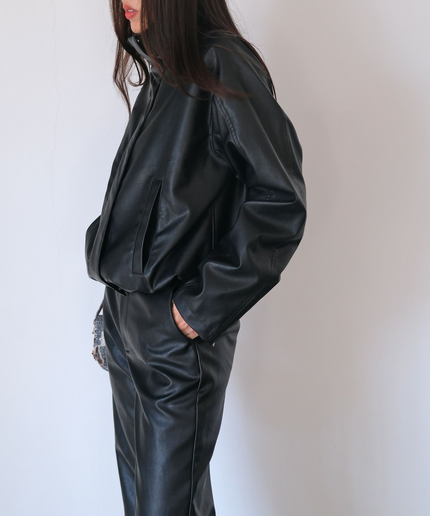 フェイクレザージップアップブルゾン | AKTE