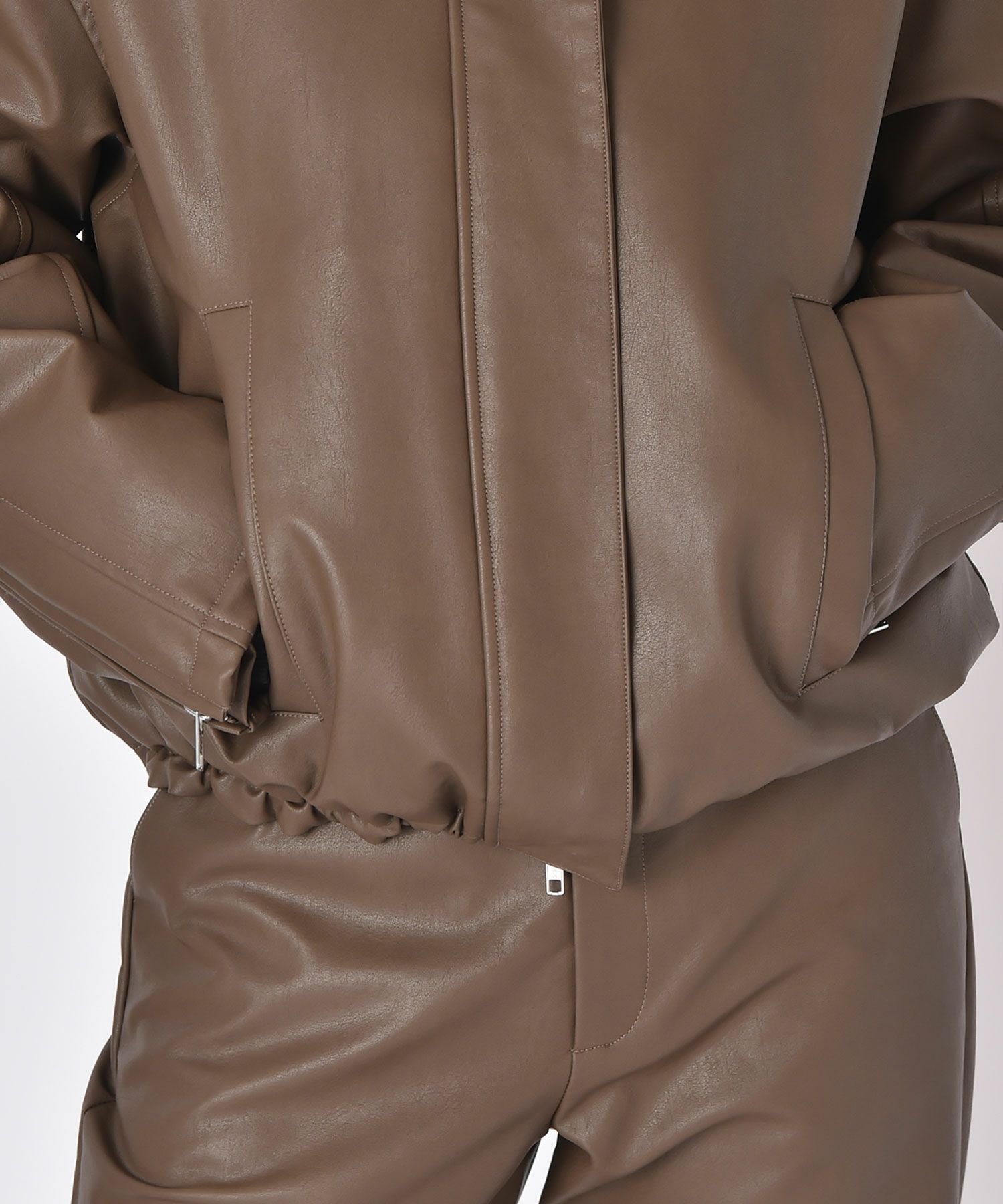 フェイクレザージップアップブルゾン | AKTE