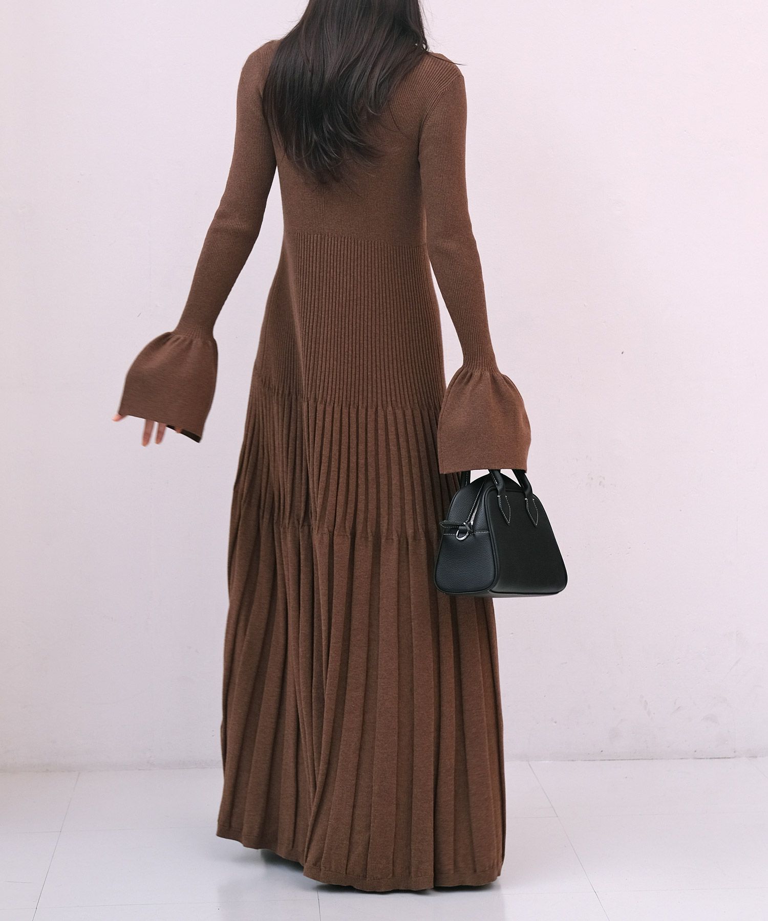 リブニットロングドレス | AKTE