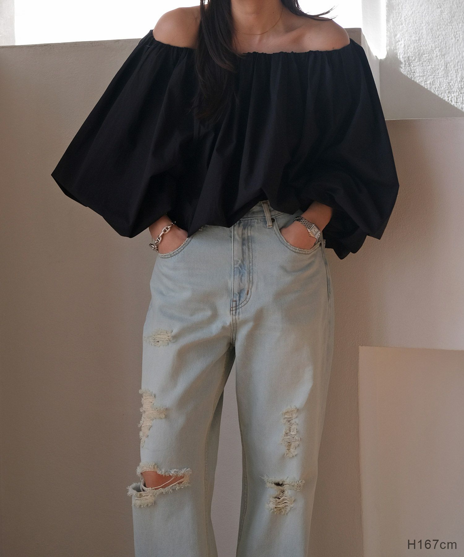 オフショルダーボリュームブラウス | AKTE